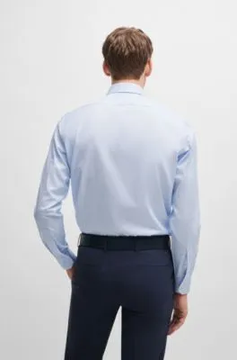 Camisa regular fit de planchado fácil en algodón elástico a rayas