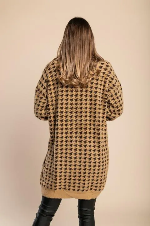 Cárdigan de punto con estampado de pepita, camel
