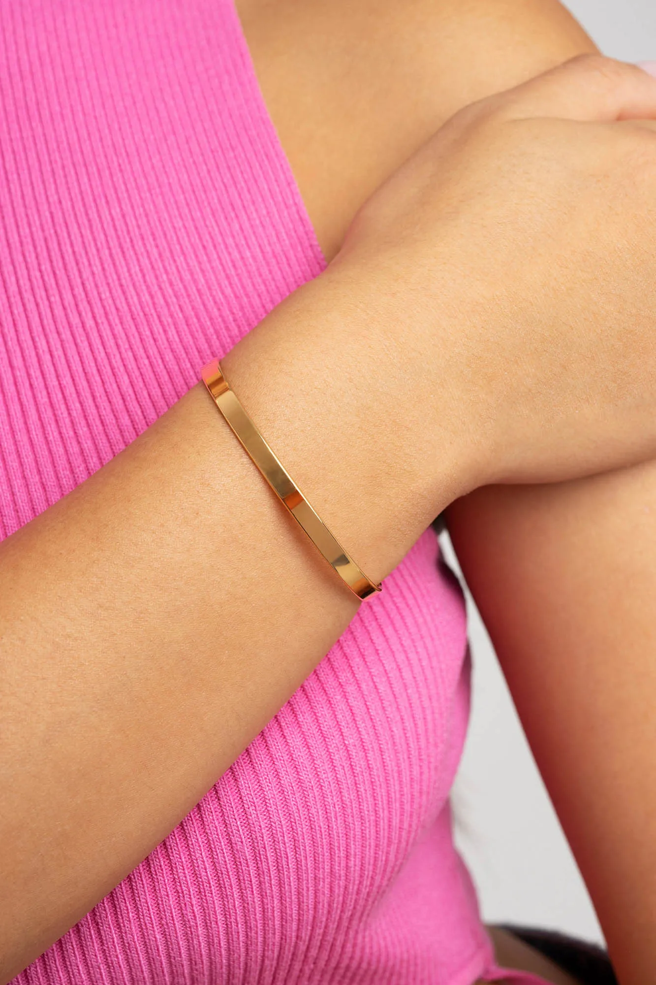 Singularu Brazalete Plate Baño Oro